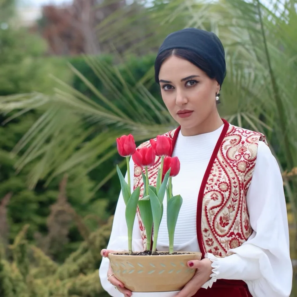 پریناز ایزدیار
