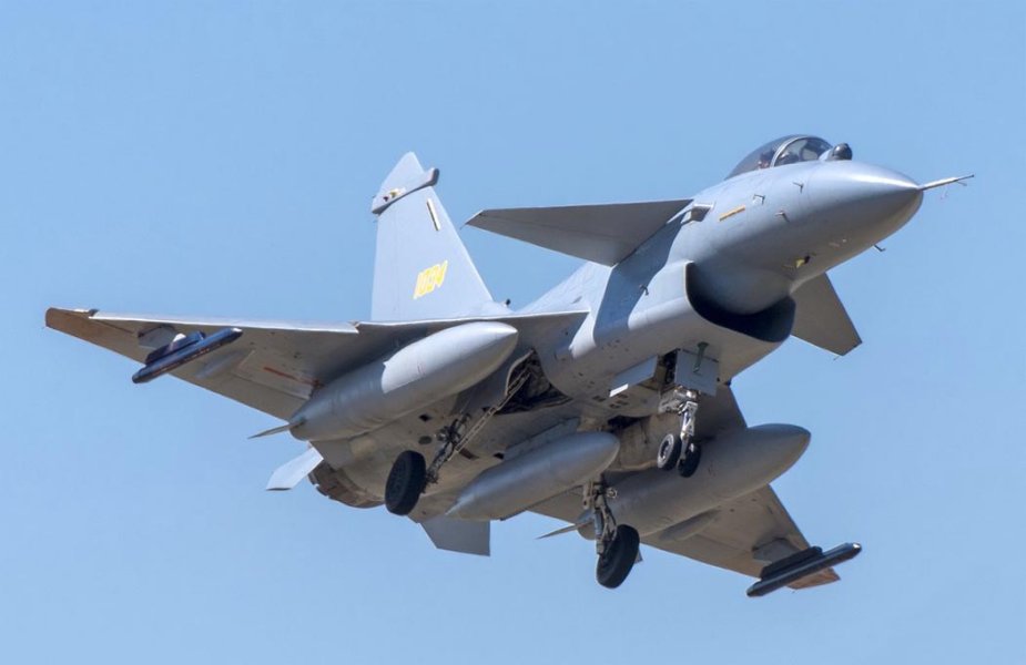 جنگنده J-10C chengdu ساخت چین