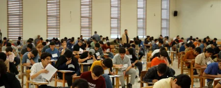 زمان کنکور سراسری ۱۴۰۴ تغییر می‌کند