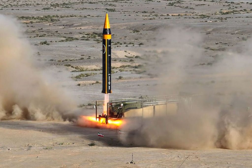 ایران برای اولین بار از موشک بالستیک خیبرشکن علیه اسرائیل استفاده کرد + ویدیو و قابلیتها