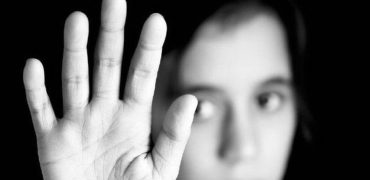 بازداشت ناپدری به اتهام تعرض به دخترخوانده ۱۳ ساله‌ در تهران