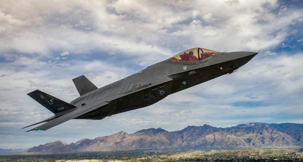 جنگنده F-35 Lightning II ساخت آمریکا