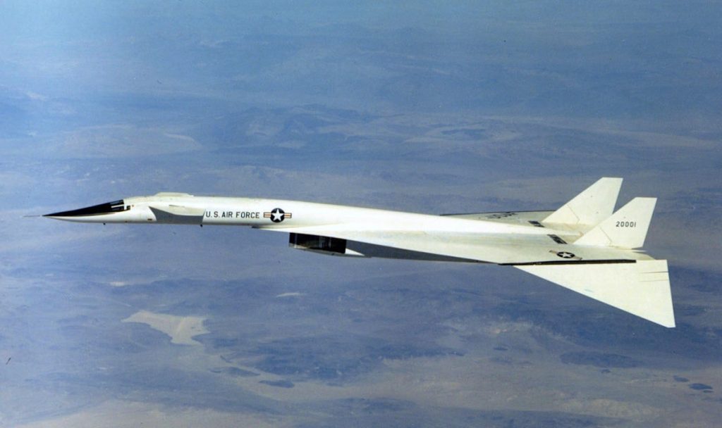 بمب افکن North American XB-70 Valkyrie