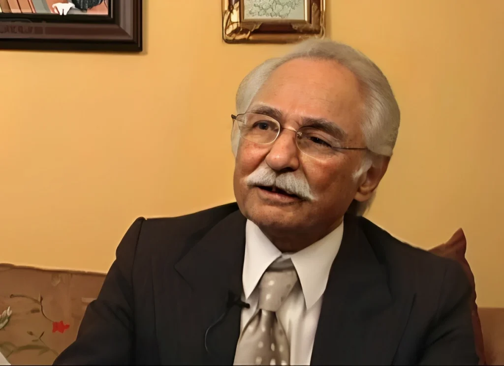 تورج نگهبان