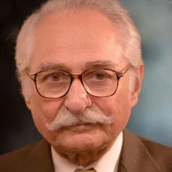 تورج نگهبان