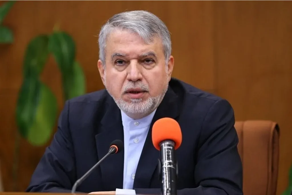 صحبت‌های وزیر گردشگری درباره بازگشت ایرانیان خارج از کشور و تعطیلی یک هفته‌ای