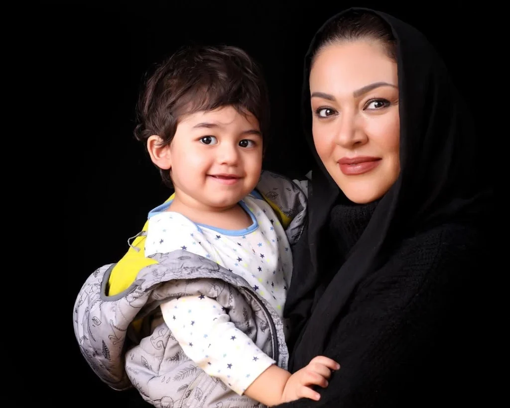 زیبا بروفه و فرزندش