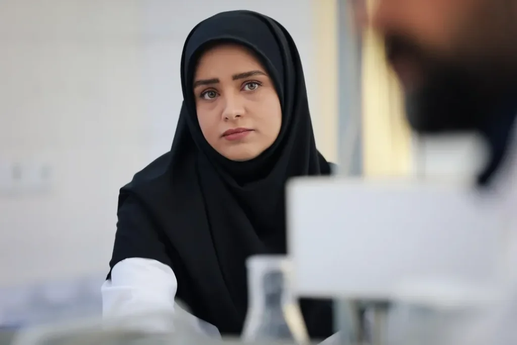 نمایی از سریال آلا