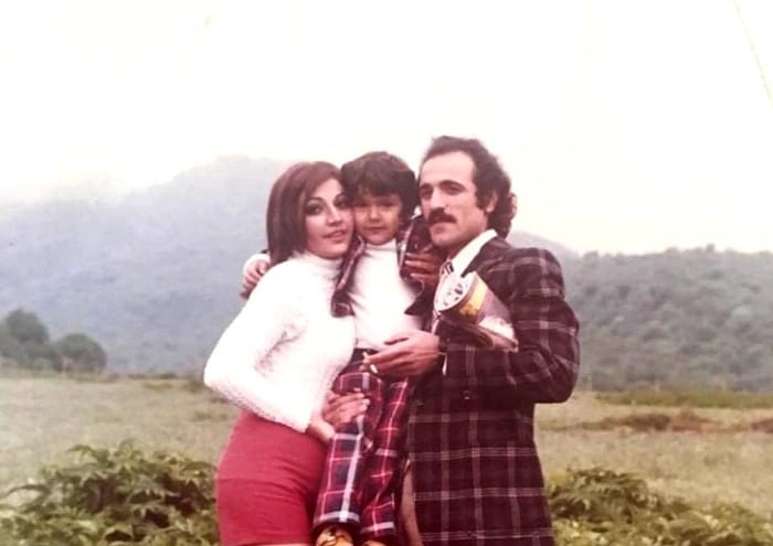 هاله نظری و همسر و فرزندش
