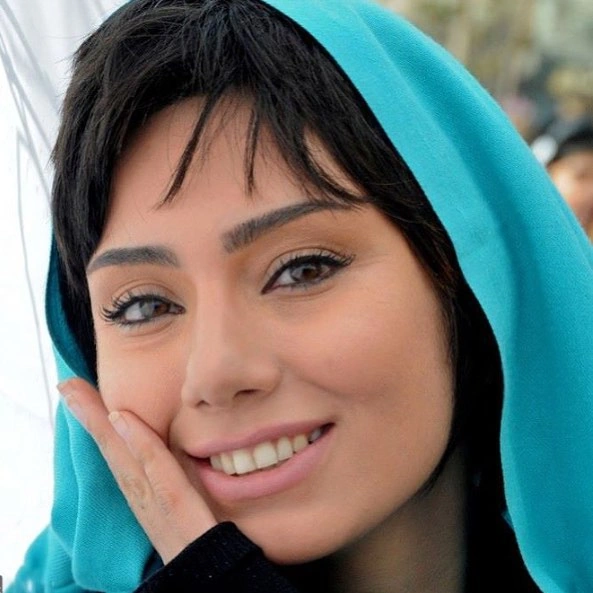 خاطره حاتمی