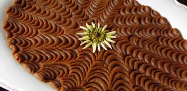 چطور حلوای سه آرد خوشمزه و مجلسی درست کنیم؟ + ویدیو