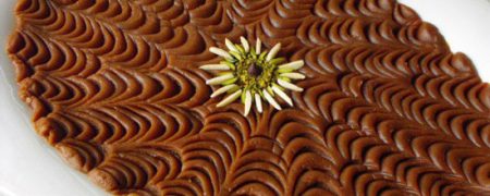 چطور حلوای سه آرد خوشمزه و مجلسی درست کنیم؟ + ویدیو