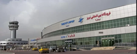 ایجاد گودال‌های عمیق در باند فرودگاه شهید مدنی تبریز در پی بمباران‌های اسرائیل + ویدیو