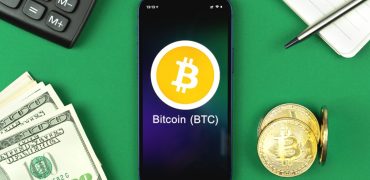بیت‌کوین تا پایان سال به ۲۰۰ هزار دلار خواهد رسید؟ نظر تحلیلگر مطرح شرکت فاندستریت