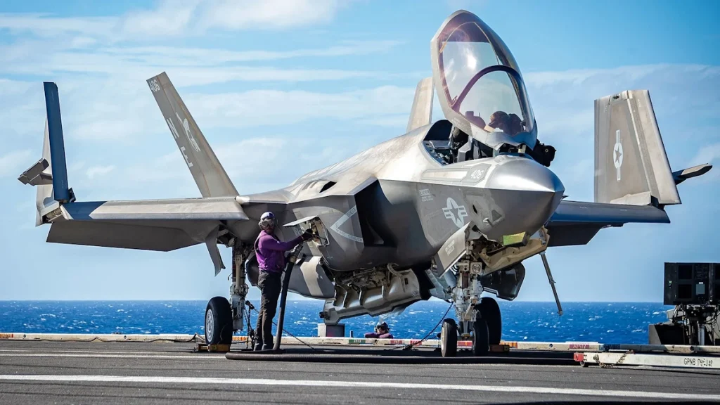 جنگنده F-35C Lightning II آمریکایی