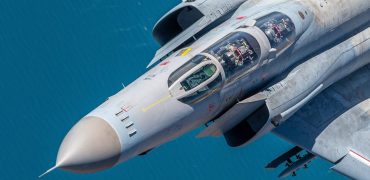 بررسی تمام ۵ نسخه جنگنده‌ی افسانه‌ای F-4 Phantom II ساخت مک‌دانل داگلاس