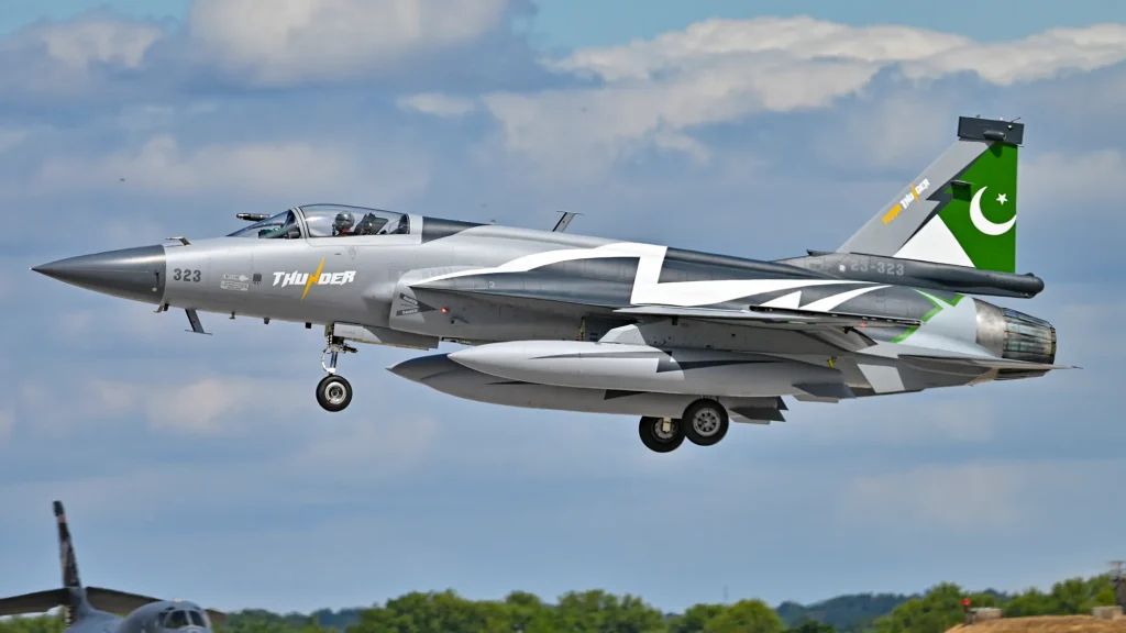 جنگنده JF-17
