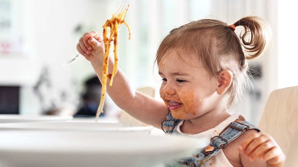 چگونه بدون فریاد زدن به فرزندتان نظم را بیاموزید؟