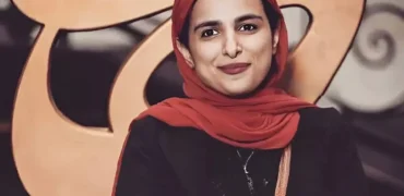 پست جنجالی زینب موسوی پس از توهین به فردوسی و واکنش‌ها به آن