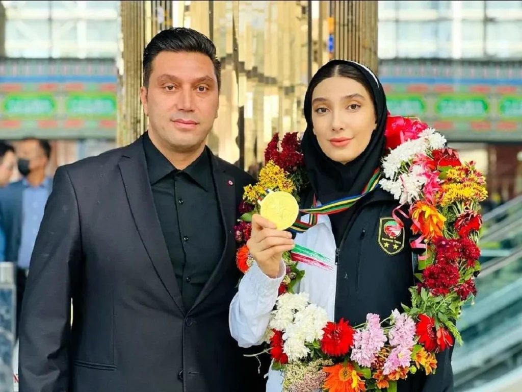 مبینا نعمت زاده و پدرش