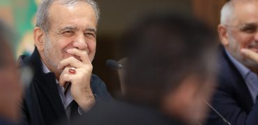 شوخی مسعود پزشکیان با بمباران صداوسیما: «ما خودمان در اتفاق بودیم!» + ویدیو