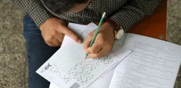 همه چیز در مورد کارنامه کنکور؛ از نمره کل آزمون اختصاصی کنکور تا نمره خام و تراز