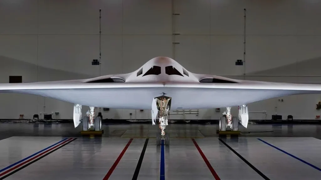 B-21 بمب‌افکن