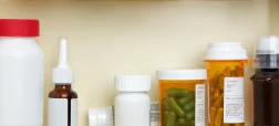 خطرات پنهان مصرف داروهای بدون نسخه؛ از استامینوفن تا ایبوپروفن