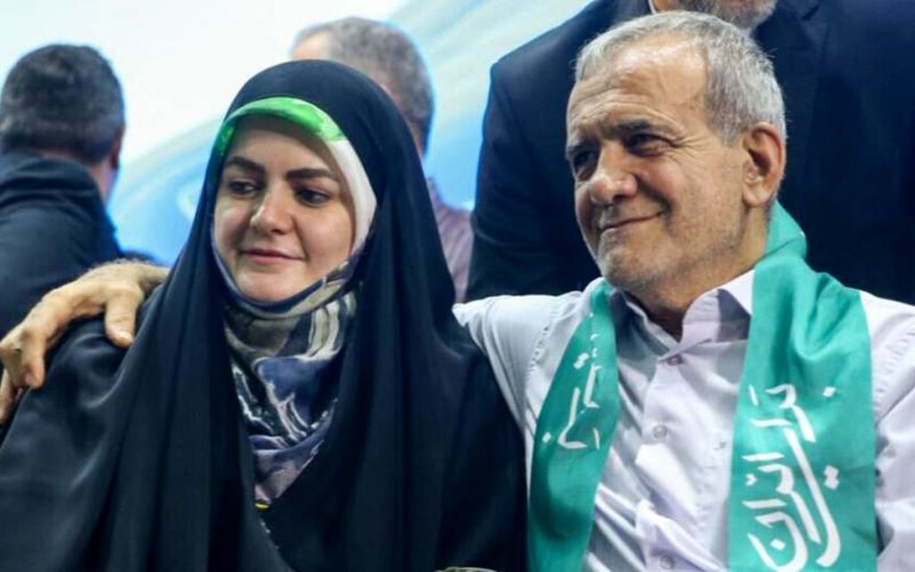 حضور دختر مسعود پزشکیان در مهمانی همسر رئیسجمهور چین روی کشتی + ویدیو