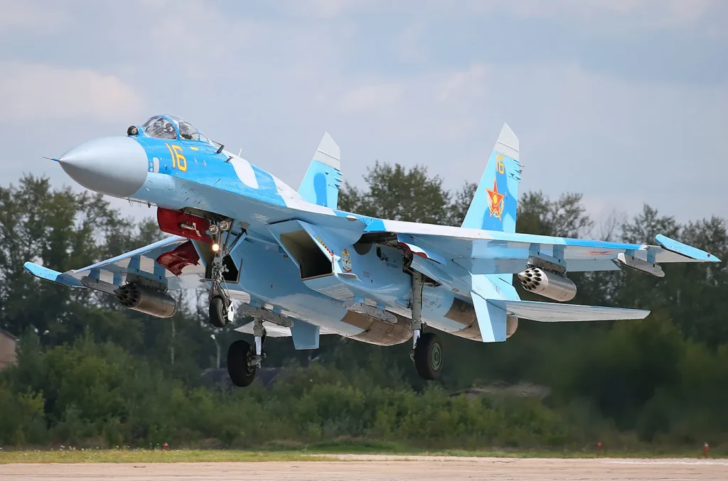 جنگنده Sukhoi Su-27