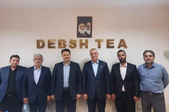 اکبر رحیمی و هیئت مدیره چای دبش