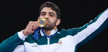 بیوگرافی هادی ساروی قهرمان جهان و المپیک کشتی فرنگی ایران + ویدئو مسابقه فینال
