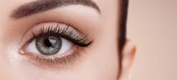 جذاب‌ترین مژه‌ها و بهترین طول مژه بر اساس علم؛ چرا باید از مژه مصنوعی خداحافظی کنید؟