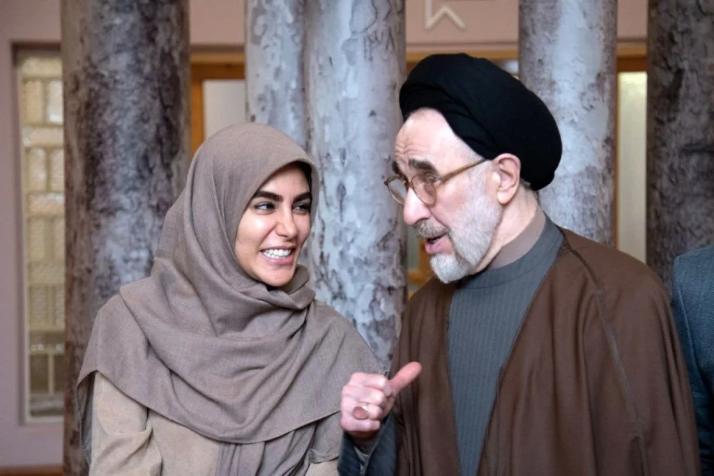 نادره رضایی و خاتمی