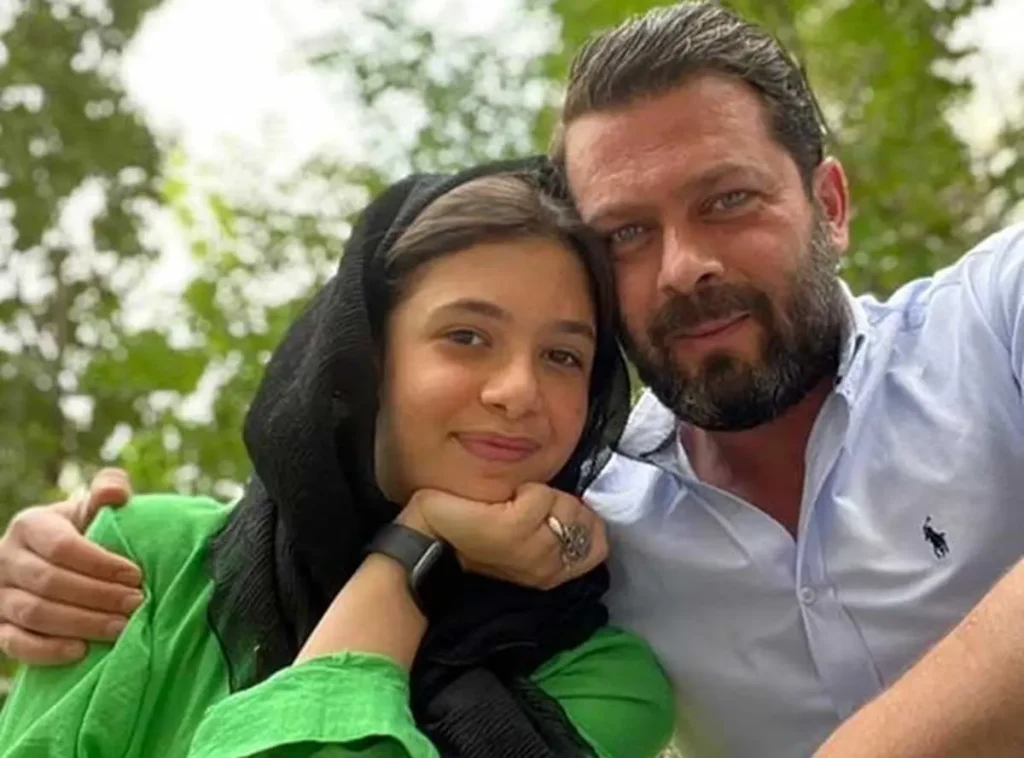 سوال جنجالی از نفس بازغی: «درسته که میگن با حضور پدرت ۳۰ سال جلو افتادی؟» + ویدیو