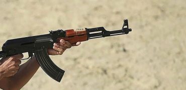 درگیری چند خانواده با اسلحه در یکی از شهرهای کرمانشاه خبرساز شد + ویدیو
