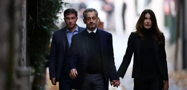 خداحافظی اشک‌آلود رئیس‌جمهور سابق فرانسه با همسرش در اولین روز زندان + ویدیو