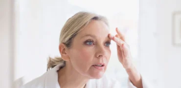 ۶ اشتباه رایج در آرایش ابرو که شما را پیرتر نشان می‌دهد و روش‌های اصلاح آن