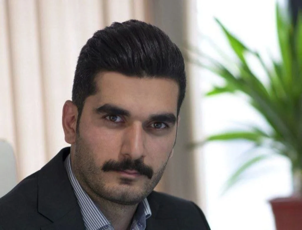 علی احمدنیا