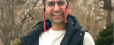 بیوگرافی مجتبی شکوری؛ از لکنت زبان در کودکی و تعرض جنسی تا شهرت در «کتاب‌باز»