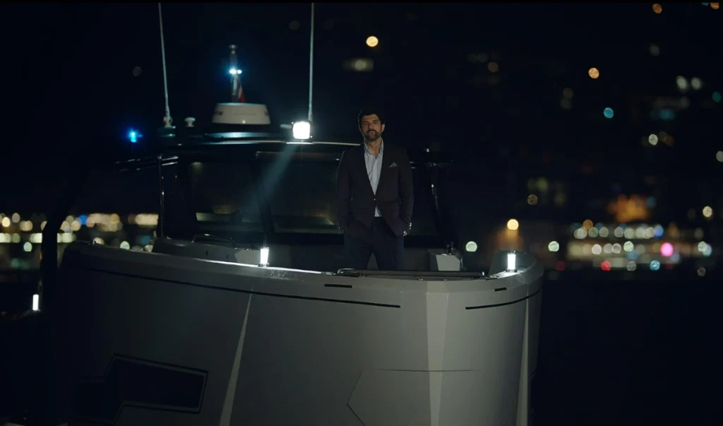 انگین آکیورک در سریال ترکی اشراف