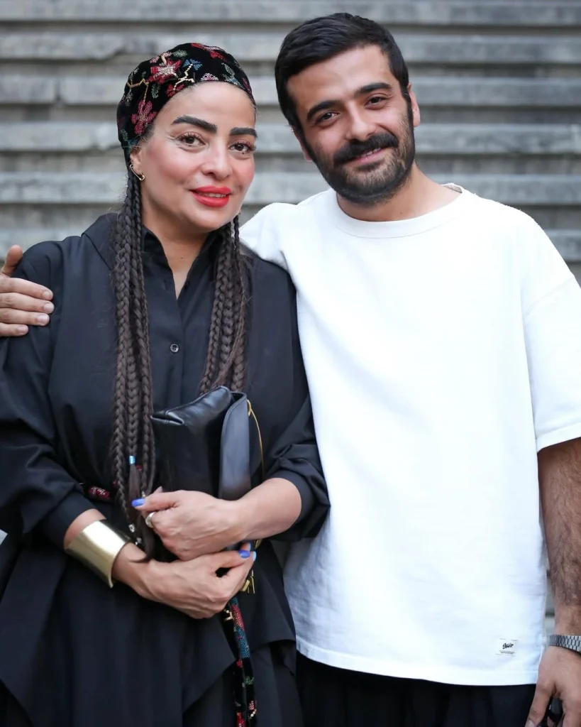 سهند جاهدی و مادرش