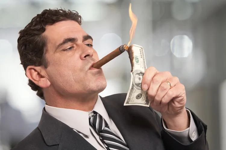 اثر اسکروچ: آیا افراد ثروتمند واقعاً خودخواهتر هستند؟