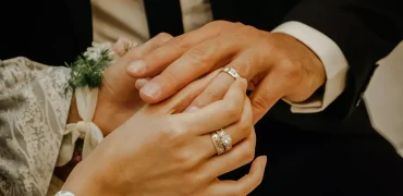 بهترین سن برای ازدواج چند سال است؟ پاسخ مردم در ۱۸ کشور جهان!