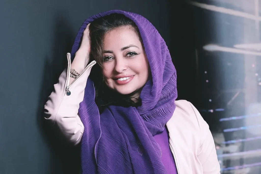 گریه‌های نفیسه روشن هنگام توضیح درباره ماجرای سرقت از خانه‌اش + ویدیو