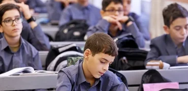 اختراغ دستگاه «تخمه پوست‌کن» توسط دانش‌‌آموز کلاس هفتمی وایرال شد