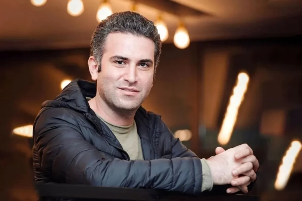 هوتن شکیبا در تئاتر «الیور توییست» از ازدواج با یکی از تماشاگران منصرف شد! + ویدیو