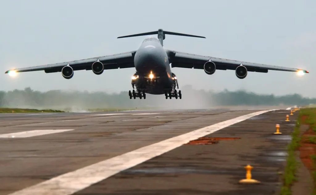 هواپیما C-5M Super Galaxy