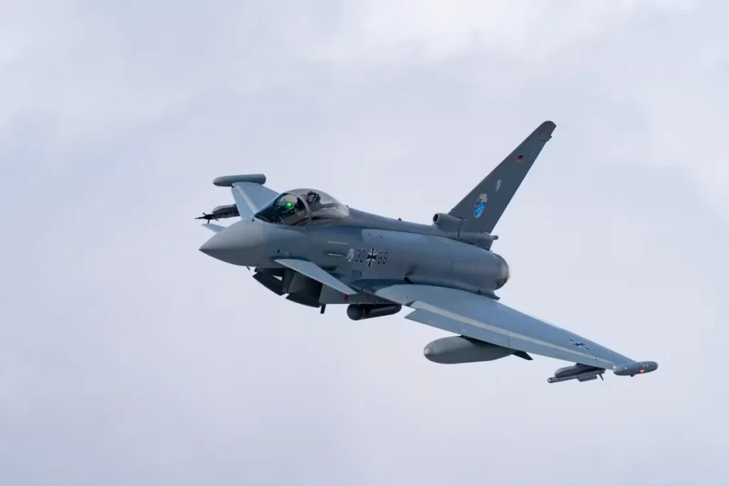 جنگنده یوروفایتر تایفون