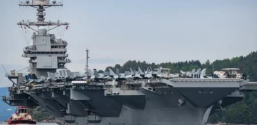 چرا نیروی دریایی آمریکا نمی‌تواند کمتر از ۱۱ ناو هواپیمابر در ناوگان خود داشته باشد؟